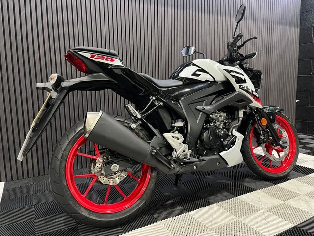 View our SUZUKI GSX-S125