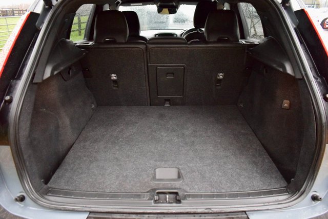 2021 VOLVO XC40 1.5h T5 Twin Engine Recharge 10.7kWh R-Design SUV 5dr Petrol Plug-in Hybrid Auto Euro 6 (s/s) (262 ps) - Photo 12