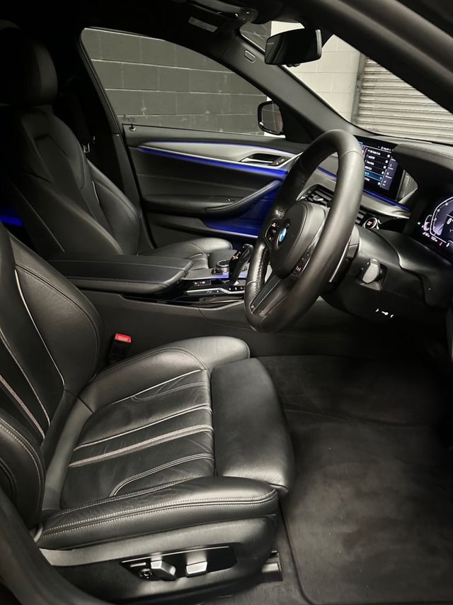 2019 BMW 5 SERIES - Photo 6