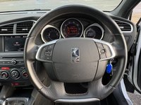 USED 2018 68 DS AUTOMOBILES DS 4 1.2 PureTech Performance Line Hatchback 5dr Petrol Manual Euro 6 (s/s) (130 ps) PANORAMIC ROOF, SAT NAV