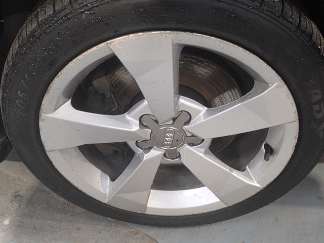 2015 AUDI A1 - Photo 11