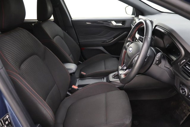 2023 Ford Focus 1L St-Line 5dr - Photo 12