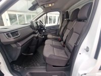 USED 2023 23 RENAULT TRAFIC 2.0 dCi Blue SL28 Business+ Panel Van 5dr Diesel Manual L1 H1 Euro 6 (s/s) (130 ps) This 2023 Renault Trafic presents a superb ownership proposition, having been meticulously maintained by just one owner from new.  This Business+ L1 H1 model is powered by an efficient 2.0 litre dCi Blue diesel engine, meeting Euro 6 emissions standards.  Its low CO2 emissions are a notable benefit, contributing to a more economical driving experience. The Trafic Business+ trim level offers a well equipped interior designed for practicality and comfort.