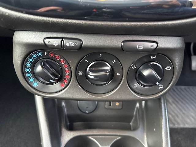 2015 VAUXHALL CORSA 1.3 CDTi ecoFLEX Design Hatchback 5dr Diesel Manual Euro 6 (s/s) (95 ps) - Photo 11