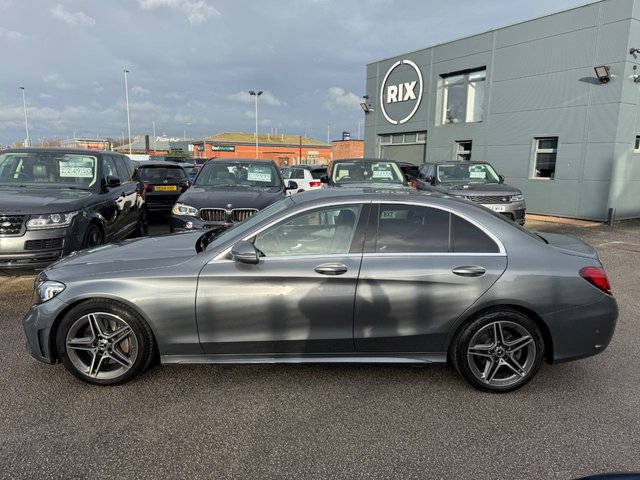 2020 MERCEDES-BENZ C-CLASS 2.0 C300d AMG Line Edition (Premium) Saloon 4dr Diesel G-Tronic+ Euro 6-1 OWNER FROM NEW FINISHED IN SELENITE GREY WITH BLACK LEATHER UPHOLSTERY-REVERSE CAMERA-ACTIVE PARK ASSIST-BLUETOOTH-CRUISE CONTROL-SATNAV-DAB RADIO-HEATED FRONT SEATS-ELECTRIC FOLDING MIRRORS-AUTOMATIC HIGH BEAM CONTROL-DYNAMIC LED HEADLIGHTS-AMBIENT LIGHTING-KEYLESS START-DUAL ZONE CLIMATE CONTROL - Photo 3