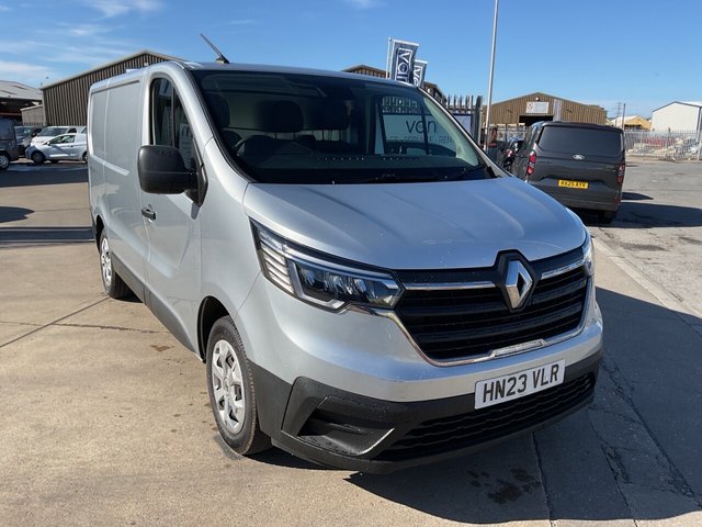 2023 RENAULT TRAFIC