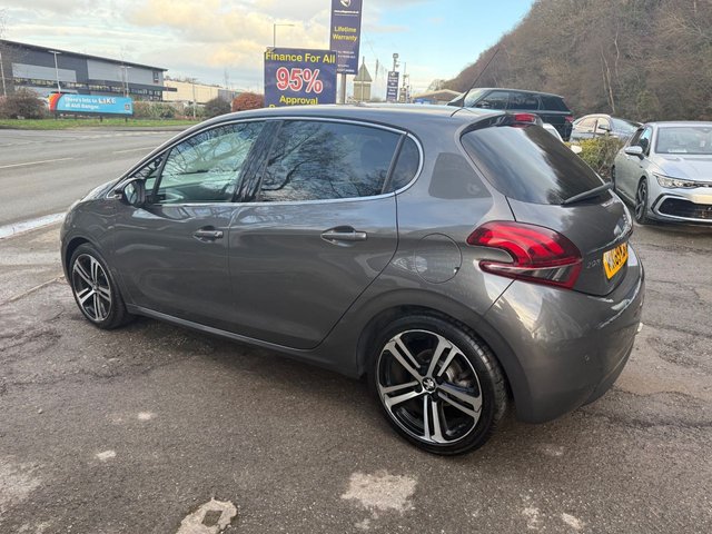 2019 PEUGEOT 208 2019/69 1.5 BlueHDi GT Line Hatchback 5dr Diesel Manual Euro 6 (s/s) (100 ps), 2 Previous Owners, Only 46000 Miles - Photo 10