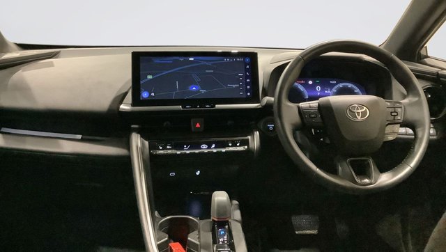 2024 Toyota C-HR 2L Design 5dr - Photo 3