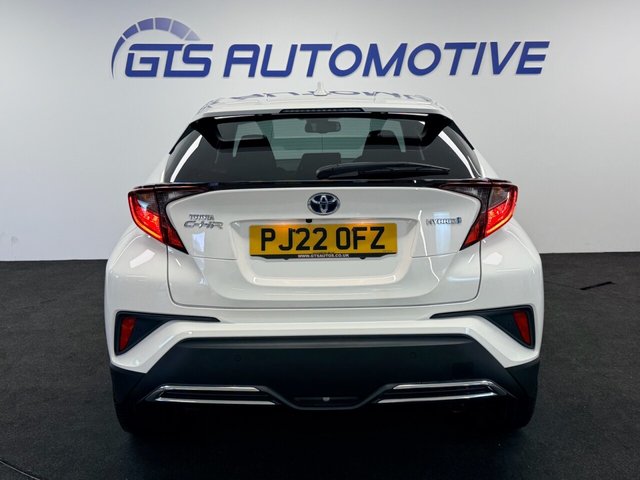 2022 TOYOTA C-HR - Photo 9