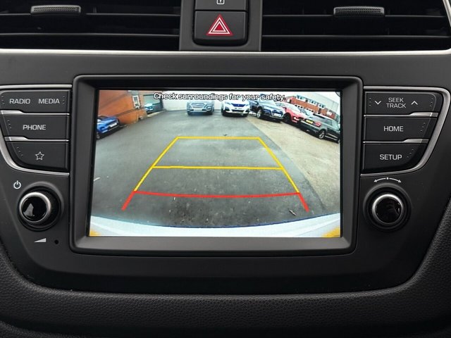 2020 HYUNDAI I20 1.2 SE Launch Edition Hatchback 5dr Petrol Manual Euro 6 (s/s) (84 ps) - Photo 4