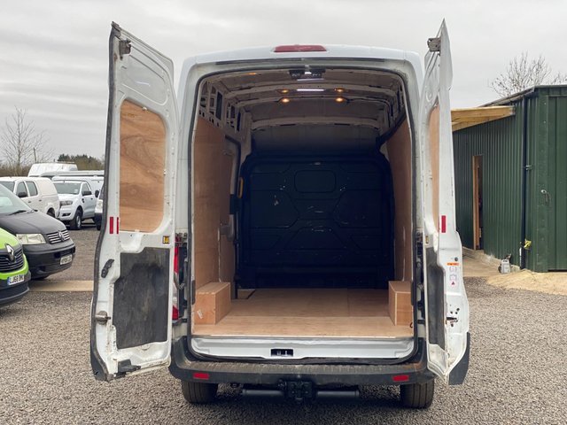 FORD TRANSIT 350 FWD 2.0 TDCI 130 LWB H/R PanelVan - Photo 6