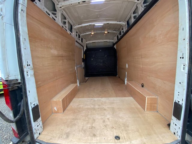 FORD TRANSIT 350 FWD 2.0 TDCI 130 LWB H/R PanelVan - Photo 5