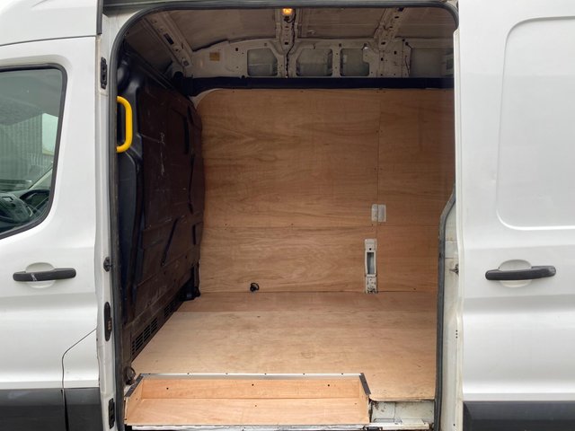 FORD TRANSIT 350 FWD 2.0 TDCI 130 LWB H/R PanelVan - Photo 8