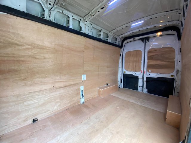 FORD TRANSIT 350 FWD 2.0 TDCI 130 LWB H/R PanelVan - Photo 9