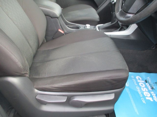 2017 ISUZU D-MAX 1.9 TD Eiger Pickup Double Cab 4dr Diesel Manual 4WD Euro 6 (164 ps) - Photo 6