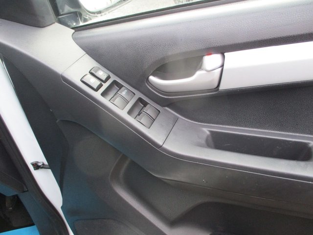 2017 ISUZU D-MAX 1.9 TD Eiger Pickup Double Cab 4dr Diesel Manual 4WD Euro 6 (164 ps) - Photo 7