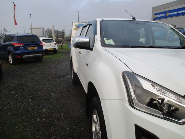 2017 ISUZU D-MAX 1.9 TD Eiger Pickup Double Cab 4dr Diesel Manual 4WD Euro 6 (164 ps) - Photo 3