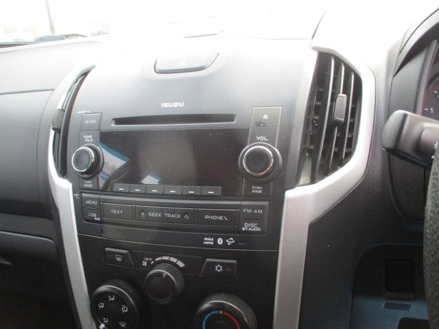 2017 ISUZU D-MAX 1.9 TD Eiger Pickup Double Cab 4dr Diesel Manual 4WD Euro 6 (164 ps) - Photo 10