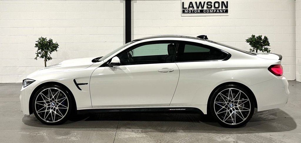 USED 2020 69 BMW M4 3.0 BiTurbo GPF Coupe 2dr Petrol DCT Euro 6 (s/s) (431 ps) 