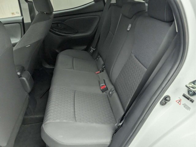 USED 2021 21 TOYOTA YARIS 1.5 VVT-h Design Hatchback 5dr Petrol Hybrid E-CVT Euro 6 (s/s) (116 ps) PARKING CAMERA+APPLE CARPALY CLICK&COLLECT/HOME DELIVERY