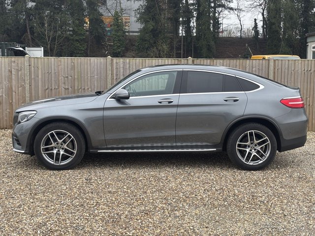 2017 Mercedes-Benz GLC - Photo 2