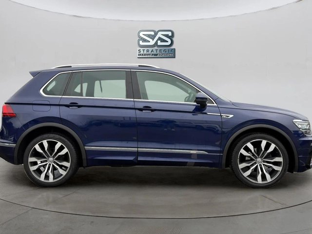 2017 Volkswagen Tiguan 2L R-Line 5dr - Photo 4