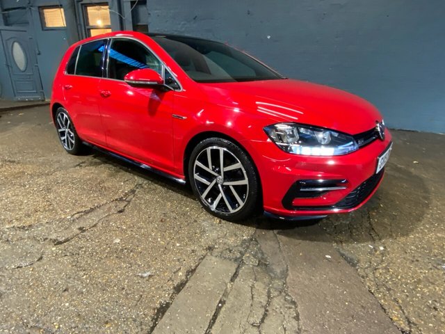 2019 VOLKSWAGEN GOLF (2019)