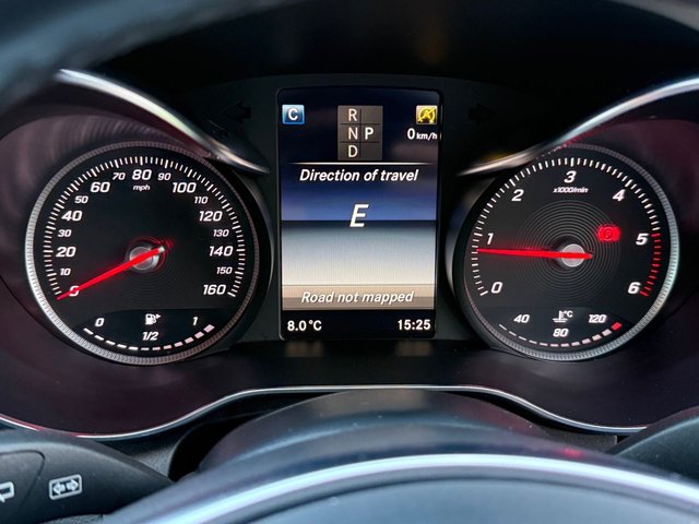 2017 MERCEDES-BENZ C-CLASS 2.1 C250d AMG Line (Premium Plus) Estate 5dr Diesel G-Tronic+ Euro 6 (s/s) (204 ps) - Photo 4