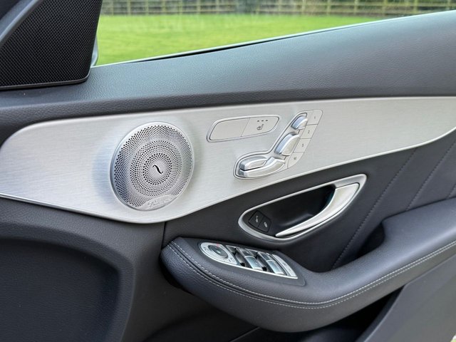 2017 MERCEDES-BENZ C-CLASS 2.1 C250d AMG Line (Premium Plus) Estate 5dr Diesel G-Tronic+ Euro 6 (s/s) (204 ps) - Photo 6
