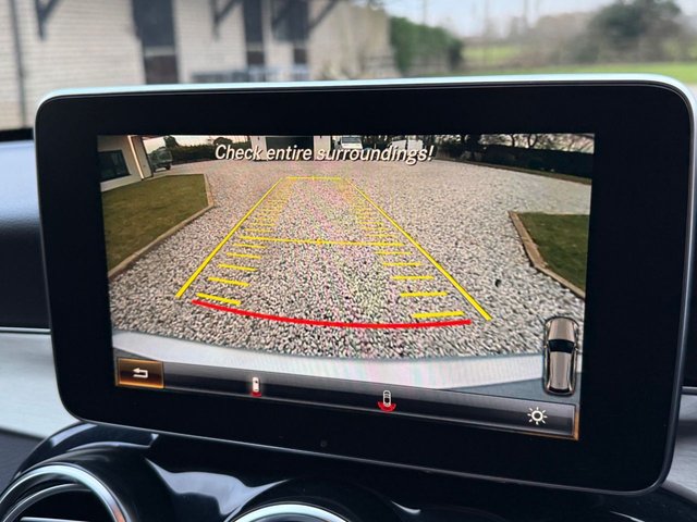 2017 MERCEDES-BENZ C-CLASS 2.1 C250d AMG Line (Premium Plus) Estate 5dr Diesel G-Tronic+ Euro 6 (s/s) (204 ps) - Photo 9