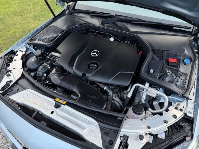 2017 MERCEDES-BENZ C-CLASS 2.1 C250d AMG Line (Premium Plus) Estate 5dr Diesel G-Tronic+ Euro 6 (s/s) (204 ps) - Photo 10