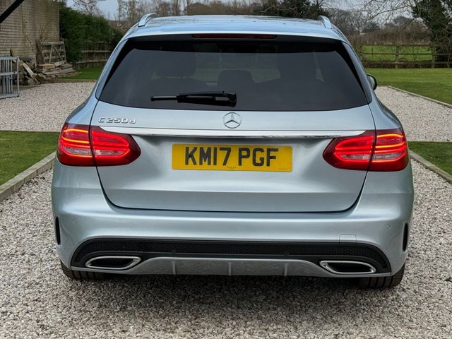 2017 MERCEDES-BENZ C-CLASS 2.1 C250d AMG Line (Premium Plus) Estate 5dr Diesel G-Tronic+ Euro 6 (s/s) (204 ps) - Photo 12