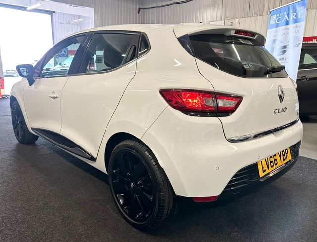 2016 RENAULT CLIO 0.9 TCe Dynamique S Nav Hatchback 5dr Petrol Manual Euro 6 (s/s) (90 ps) - Photo 5