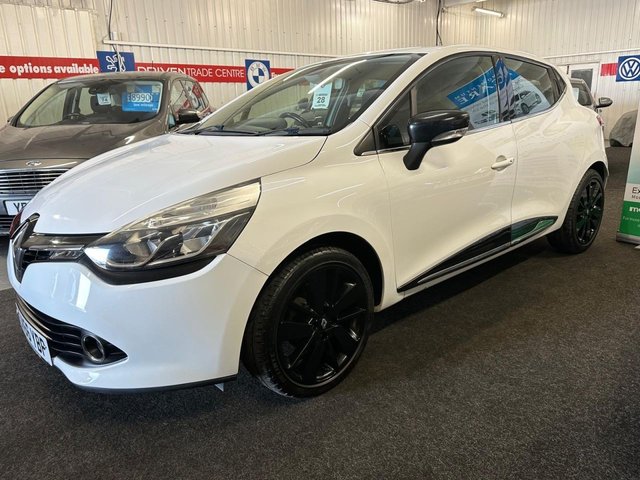 2016 RENAULT CLIO 0.9 TCe Dynamique S Nav Hatchback 5dr Petrol Manual Euro 6 (s/s) (90 ps) - Photo 4