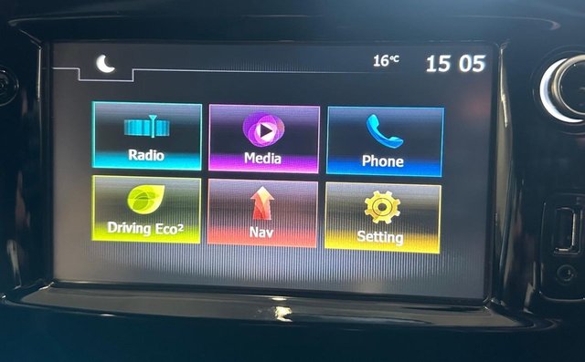 2016 RENAULT CLIO 0.9 TCe Dynamique S Nav Hatchback 5dr Petrol Manual Euro 6 (s/s) (90 ps) - Photo 12