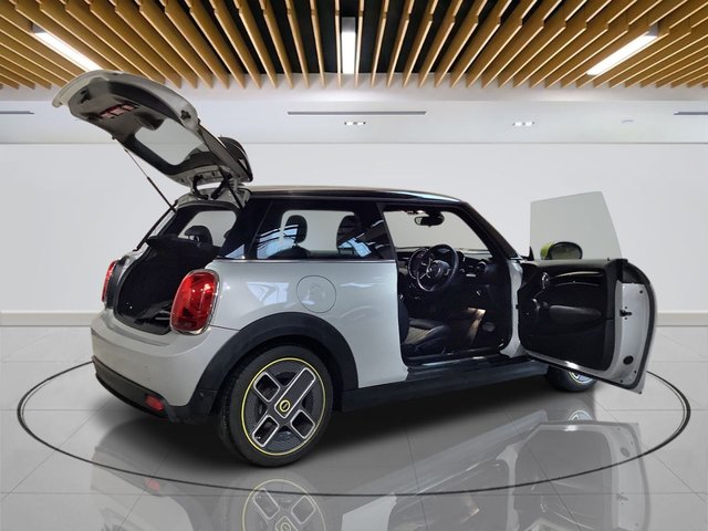 2022 MINI Electric Hatch - Photo 10