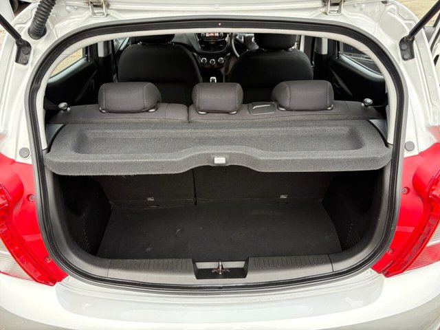 2016 Vauxhall Viva 1L Se 5dr - Photo 12