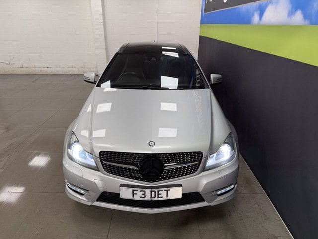 2014 Mercedes-Benz C-Class 2.1L Amg Sport Edition 2dr - Photo 3