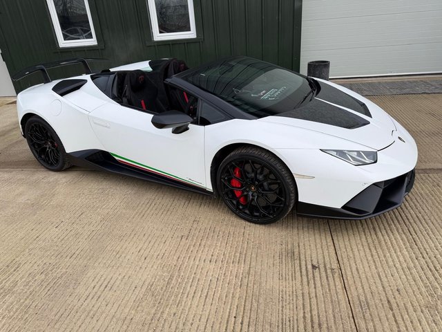 View our LAMBORGHINI HURACAN