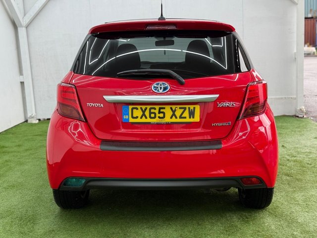 2015 TOYOTA YARIS 2015 1.5 VVT-h Sport E-CVT Euro 6 5dr - Photo 7