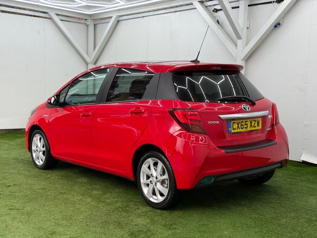 2015 TOYOTA YARIS 2015 1.5 VVT-h Sport E-CVT Euro 6 5dr - Photo 9