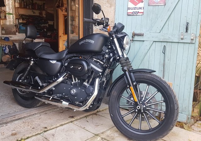 View our Harley-Davidson Sportster 883 XL883N Iron 883 Custom Cruiser Petrol Manual (53 ps)