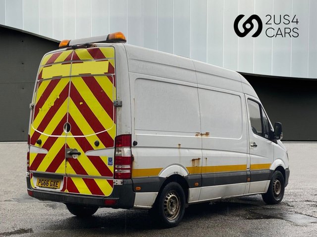 2017 Mercedes-Benz SPRINTER - Photo 4