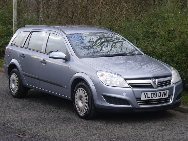 2014 09 Vauxhall Astra 1.7 5d 