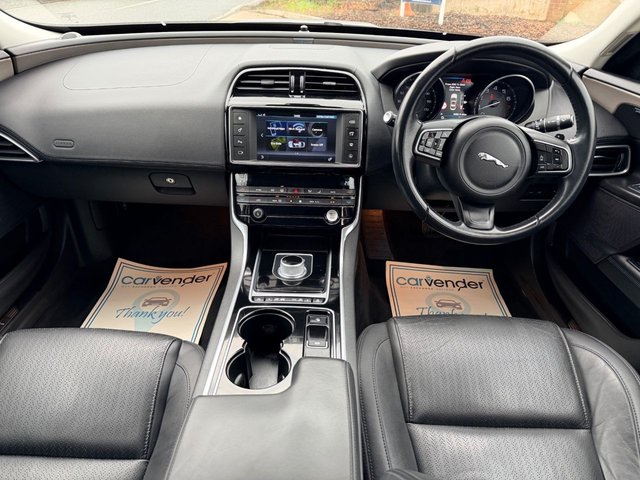 2016 Jaguar Xe 2L Portfolio 4dr - Photo 4