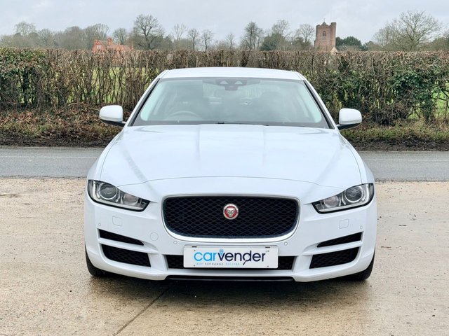 2016 Jaguar Xe 2L Portfolio 4dr - Photo 9