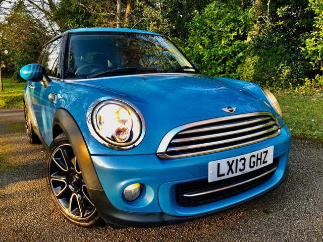 2013 13 MINI Hatch 1.6 Cooper Bayswater Hatchback 3dr Petrol Manual Euro 5 (s/s) (122 ps) FULL BLACK LEATHER WITH HEATED SEATS//RECENT NEW CLUTCH-TYRES AND BRAKES//PART EXCHANGE TO CLEAR//GREAT SERVICE HISTORY//ALLOYS/AIRCON//