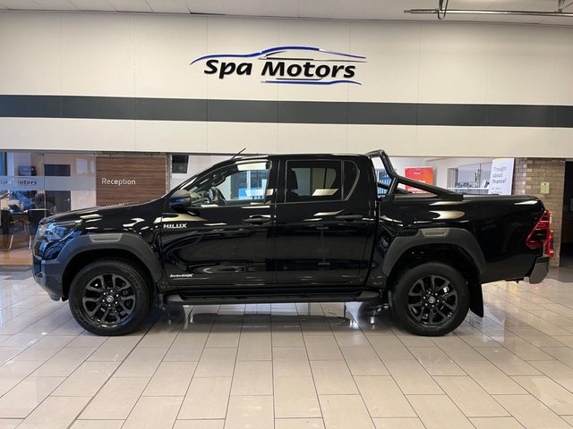 2021 Toyota HI-Lux 2.8L Invincible X 4dr - Photo 4