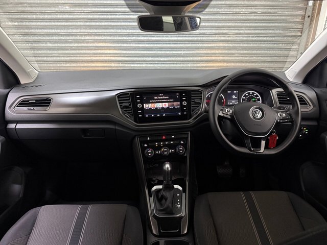 2019 VOLKSWAGEN T-ROC 2.0 TDI Design SUV 5dr Diesel DSG Euro 6 (s/s) (150 ps) - Photo 10