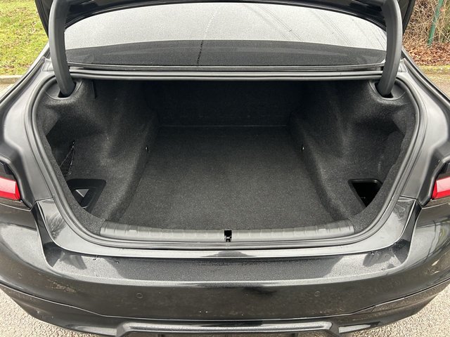 2017 BMW 5 SERIES - Photo 11